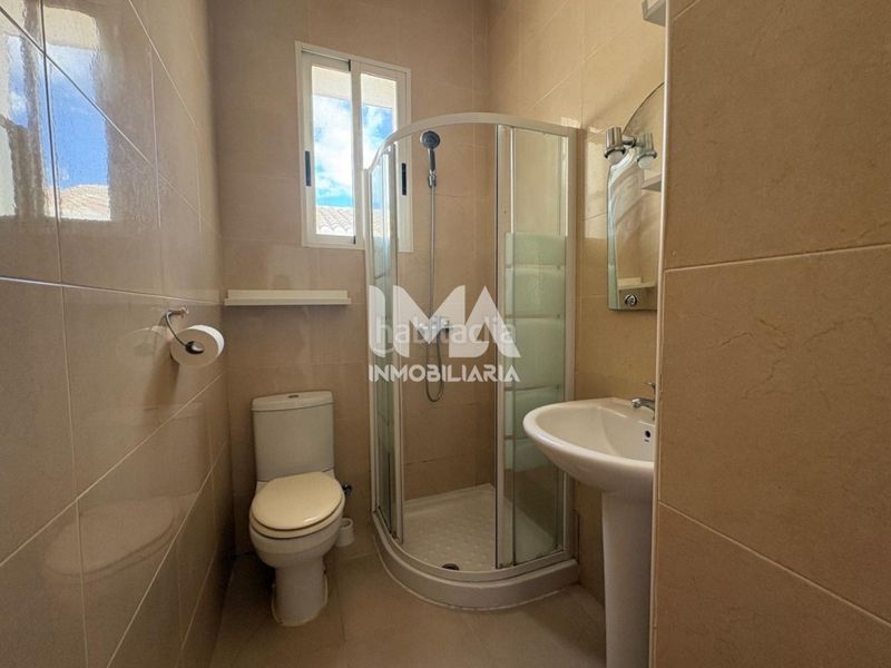 Foto 359fbc47-10e2-4f51-a778-3884087581b0. Casa amb aparcament a Pueblo Eliana (l´)