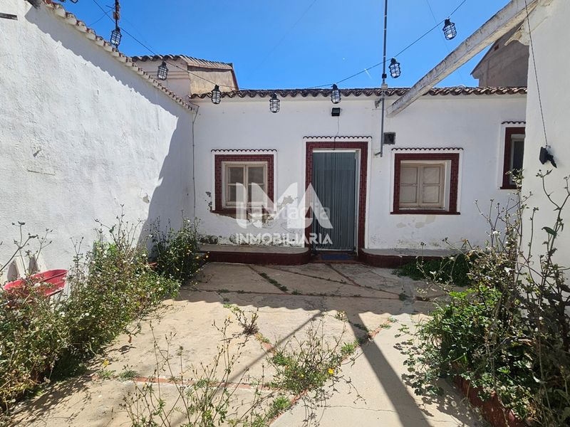 Foto 7c01b6dd-3f20-4fce-a011-ef056e28283b. Casa amb aparcament a Pueblo Eliana (l´)