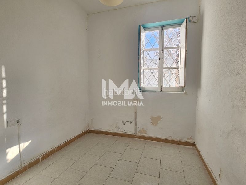 Foto b771eb9d-16c5-4545-8395-ca45b350fc77. Casa amb aparcament a Pueblo Eliana (l´)