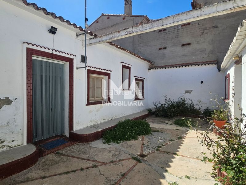 Foto c30d93ed-d666-44da-a69c-eac597d2e84b. Casa amb aparcament a Pueblo Eliana (l´)