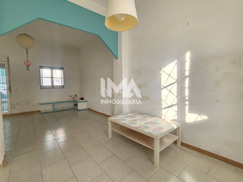 Foto ff4452c4-38ab-4e2c-98fd-fbec6f81a677. Casa amb aparcament a Pueblo Eliana (l´)