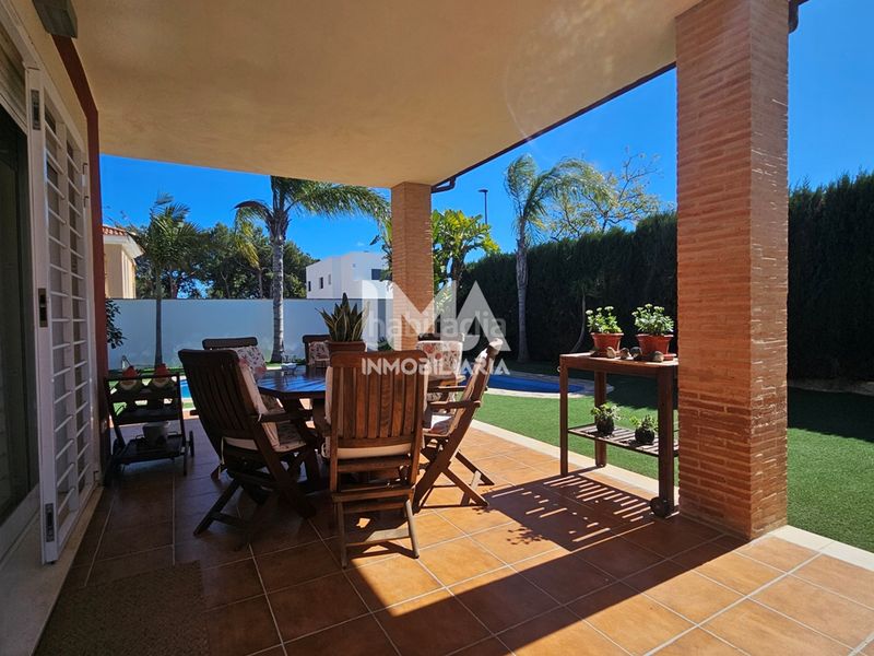 Foto 0c85da80-cd83-4da9-bd3b-bdc8db85feaa. Xalet amb calefacció aparcament piscina a La Conarda-Montesano Bétera