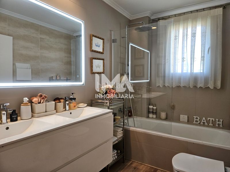 Foto 420f63de-cb81-41a1-b91f-b0796312a196. Xalet amb calefacció aparcament piscina a La Conarda-Montesano Bétera