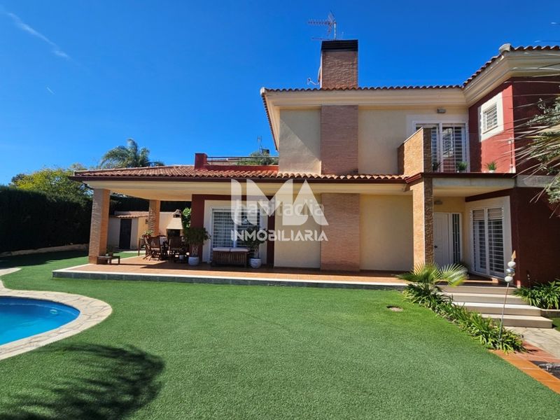 Foto 4caca5f0-f7cb-4655-86a8-2d7760c2856b. Xalet amb calefacció aparcament piscina a La Conarda-Montesano Bétera