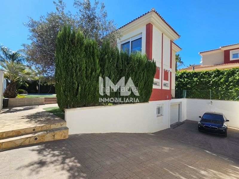 Foto c3de0803-b2bc-49dd-95c8-d4c581147ee8. Xalet amb calefacció aparcament piscina a La Conarda-Montesano Bétera