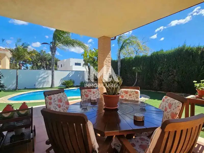 Foto ea483364-3df4-4644-8cf0-c2857bdc4235. Xalet amb calefacció aparcament piscina a La Conarda-Montesano Bétera