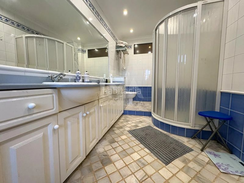 Foto 4e793b5a-726e-4d7d-b5a9-ea2d869e755f. Chalet avec cheminée chauffage parking piscine dans Pobla de Vallbona (la)
