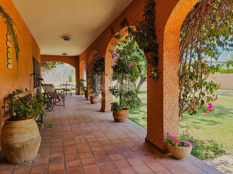 Foto fcd6f6a8-c1f1-4380-861f-af8641367148. Chalet avec cheminée chauffage parking piscine dans Pobla de Vallbona (la)