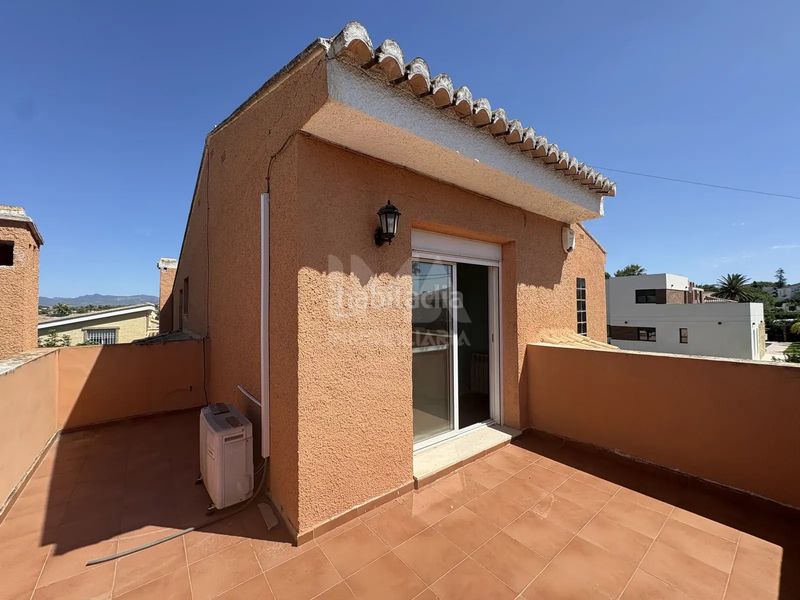 Foto 56082d6b-a5e1-4a76-b00e-138a222bec09. Xalet amb calefacció aparcament piscina a El Carme-Sant Agustí-Bonavista Eliana (l´)
