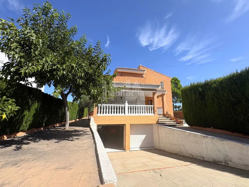 Foto db1f0895-962f-42f8-86f8-95fb458aac40. Xalet amb calefacció aparcament piscina a El Carme-Sant Agustí-Bonavista Eliana (l´)