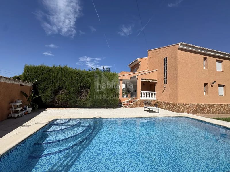 Foto e754ebd8-93a9-47a0-9d31-f8dad12aea49. Xalet amb calefacció aparcament piscina a El Carme-Sant Agustí-Bonavista Eliana (l´)