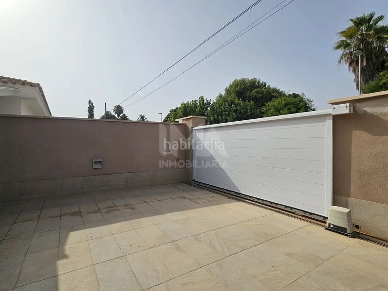 Foto 3ec22b09-e9e5-4a89-b3a6-9d39b9850a00. Chalet en Montepilar Eliana (l´)