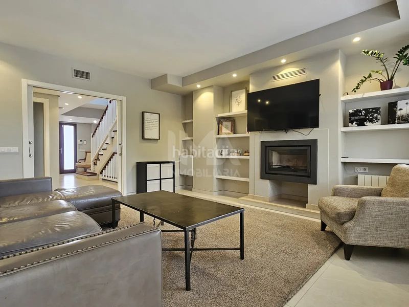 Foto f92ea88e-3561-4e74-9353-1b60ad9be5b1. Chalet en Montepilar Eliana (l´)