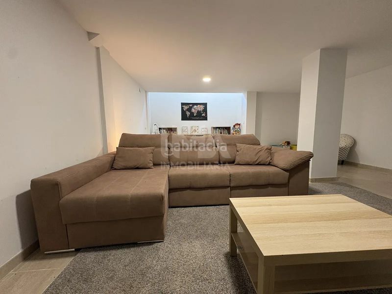 Foto fdf8f856-05a6-4d61-bcf2-988267c83d46. Chalet en Montepilar Eliana (l´)