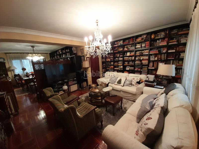 Foto 0e74d1f3-8072-457c-b5b2-a7ab4cf9adff. Piso en calle de menorca 31 magnifico piso en pleno retiro en Madrid