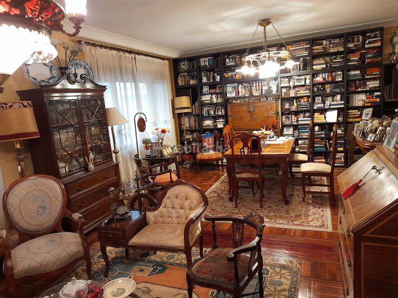 Foto 90e913bd-f1bb-4862-b2d4-8c7dca2a8b56. Piso en calle de menorca 31 magnifico piso en pleno retiro en Madrid