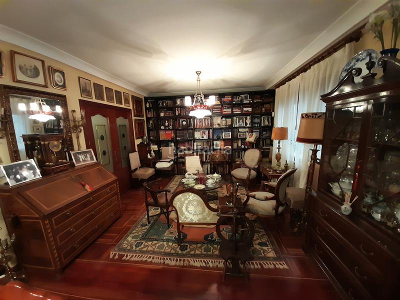 Foto f145ef84-a7c5-45f6-b16a-4e9b4635e22e. Piso en calle de menorca 31 magnifico piso en pleno retiro en Madrid