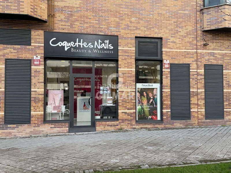 Foto 4f9c2f63-9b81-416e-a3bd-1a96e9be92e3. Local comercial amb calefacció a Palomas Madrid