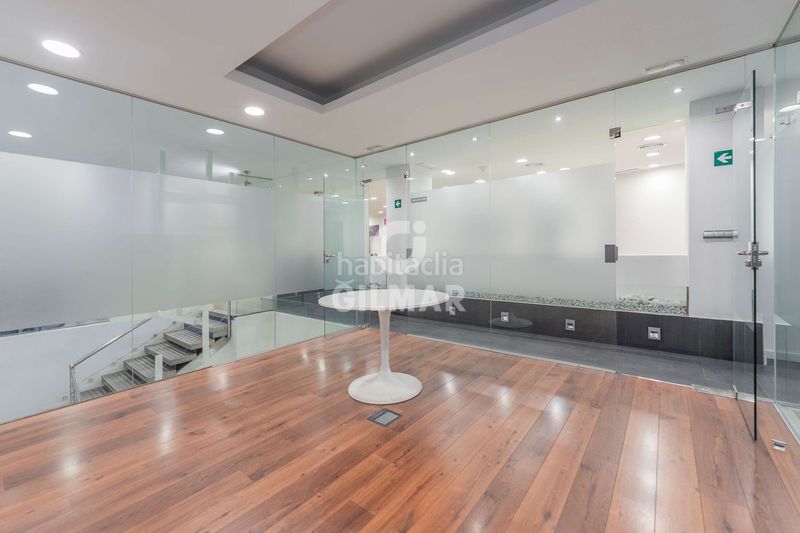 Foto c5b9f159-789f-4b5f-bda2-1a23c12f4411. Local comercial amb calefacció a Argüelles Madrid