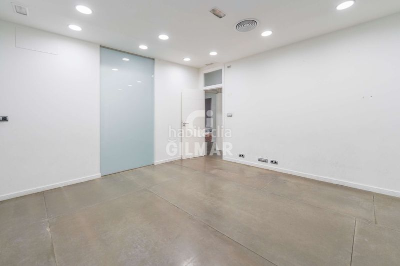 Foto d78ab47b-1b1b-4352-a2fc-da4d04885895. Local comercial amb calefacció a Argüelles Madrid