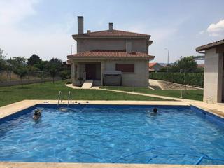 Casa a Verín. Chalet  independiente todo un lujo