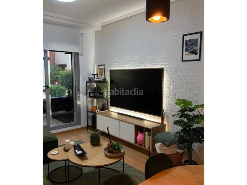 Foto 9ea8bff2-7491-4b6a-a51f-23219e679cf8. Etagenwohnung mit heizung pool in Buenavista Getafe