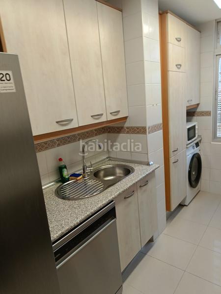 Foto fb8ae690-1aa2-4dba-b9f2-73683752c92a. Flat in El Carrascal Leganés