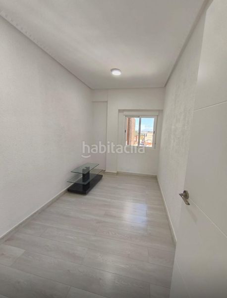 Foto f756c003-a5a9-4c8a-a178-f85ed00db9df. Pis amb aparcament a Alginet