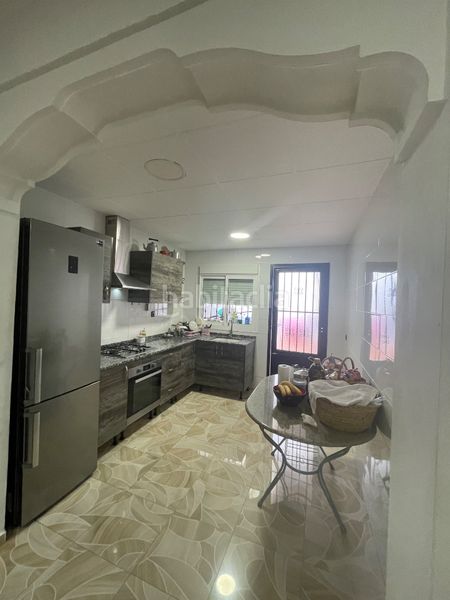 Foto 20e6e9ff-6aa2-43df-8907-e1fff08d9719. Casa  reformada en Alginet