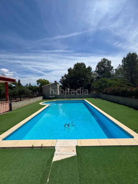 Foto f87022e2-23ee-40df-9271-0c90a7f17f69. Xalet amb aparcament piscina a Catadau