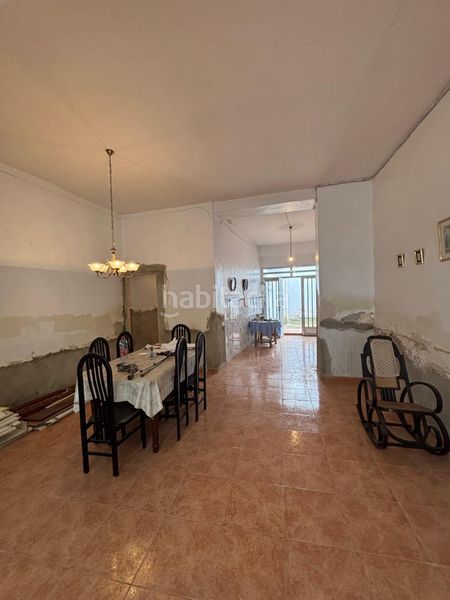 Foto e8ed198f-2389-4b72-bb8d-3a54174e8a74. Casa amb aparcament a Alginet