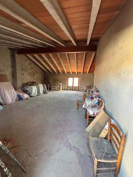 Foto f0b89382-dcaa-4683-8836-4334f2b32747. Casa amb aparcament a Alginet
