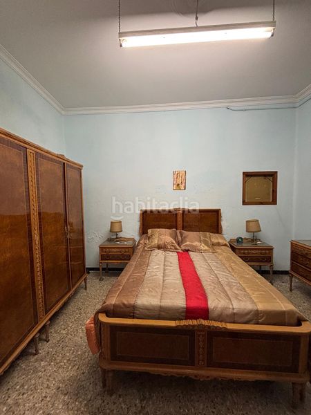 Foto f1460a45-f958-4f79-8f08-5f84edb141ac. Casa amb xemeneia a Llombai