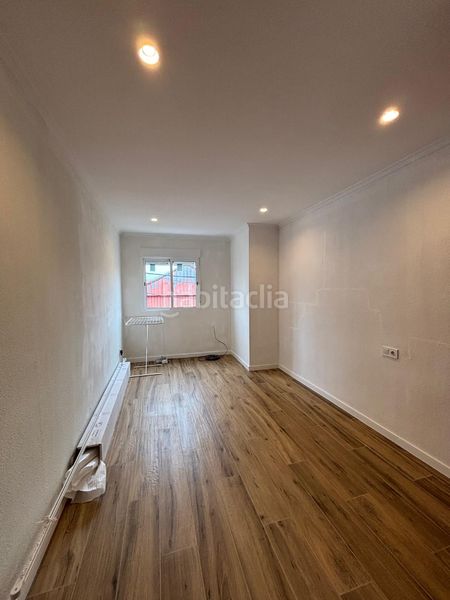 Foto e0b5f93d-d449-4dce-8475-01a72817d57e. Casa amb xemeneia aparcament a Alginet