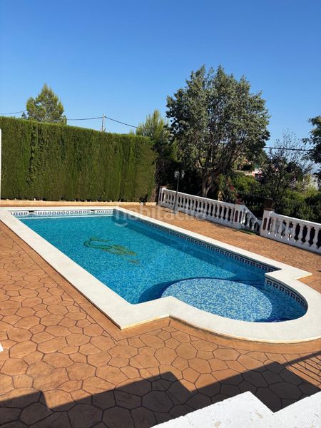 Foto 27ca1dd6-3273-4ac9-aa54-840006040471. Chalet en Alginet