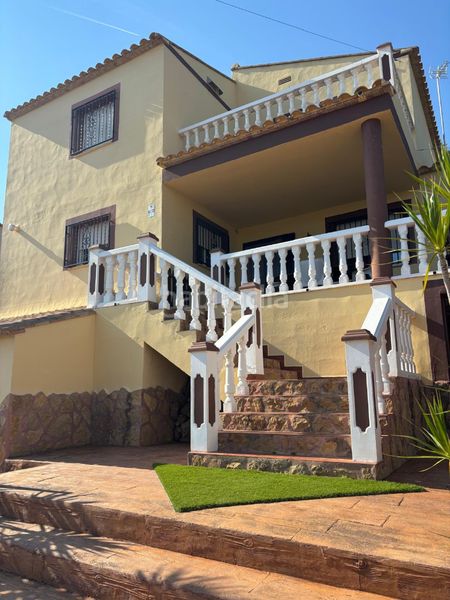 Foto a60cb9ff-707d-4519-b2f5-ac1a73db4953. Chalet en Alginet
