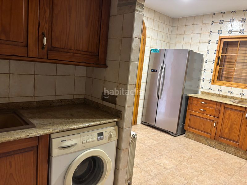 Foto c05bdd5d-b027-4095-aedf-c04e8c0235aa. Chalet en Alginet