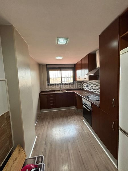 Foto 1f2eb7e5-f9c2-444a-a2dc-d74f1460d49a. Casa a schiera in carrer serra mariola 32 in Alginet