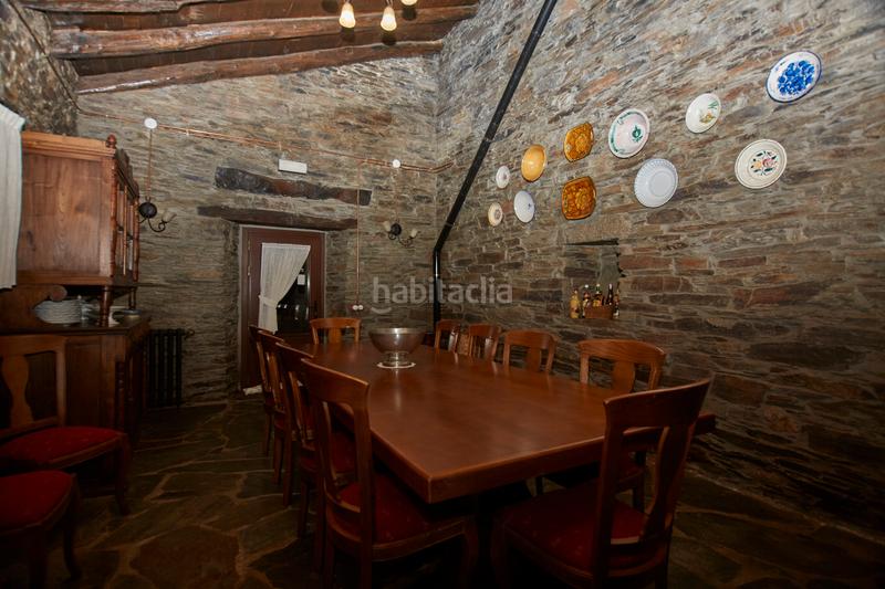 Foto 2ce50dfb-b6a5-49db-88cf-ef6c3b0fbfa4. Bauernhof mit kamin parking in Castroverde