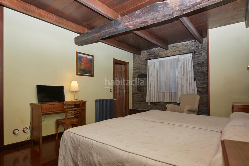 Foto 43c17b21-4df7-4747-8a45-e5153c98d78d. Bauernhof mit kamin parking in Castroverde