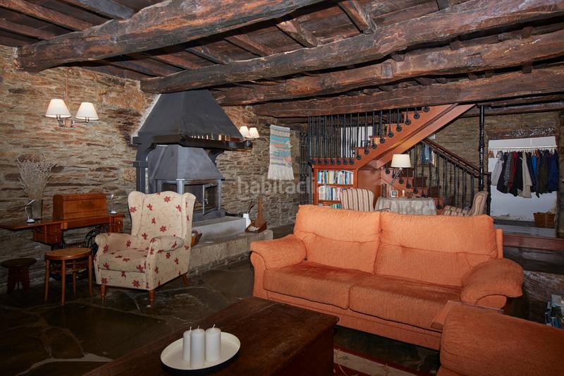 Foto 6f6e8e53-b449-4125-983f-27b26f95a5ac. Bauernhof mit kamin parking in Castroverde