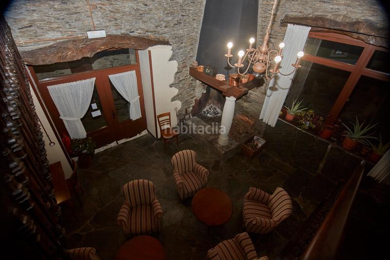 Foto 6fd1cdf8-8e23-4e68-b62f-e4d8ff85f058. Bauernhof mit kamin parking in Castroverde