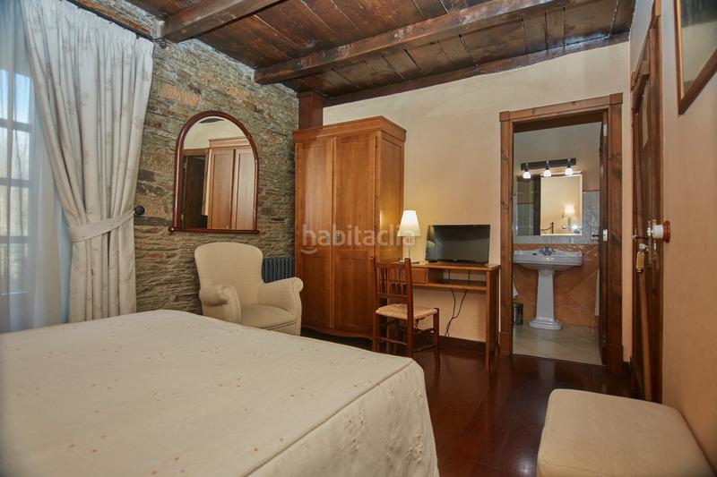 Foto 71a76d29-ee5b-4d9b-bae7-b698ed9d0573. Bauernhof mit kamin parking in Castroverde