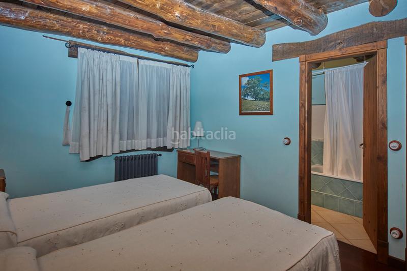 Foto 71c06e53-4312-4d44-a26e-8d34f10f0309. Bauernhof mit kamin parking in Castroverde