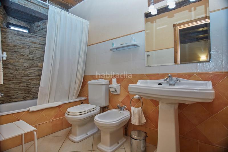 Foto 874bd8a2-146a-430b-a7eb-cc5e695ab9ac. Bauernhof mit kamin parking in Castroverde