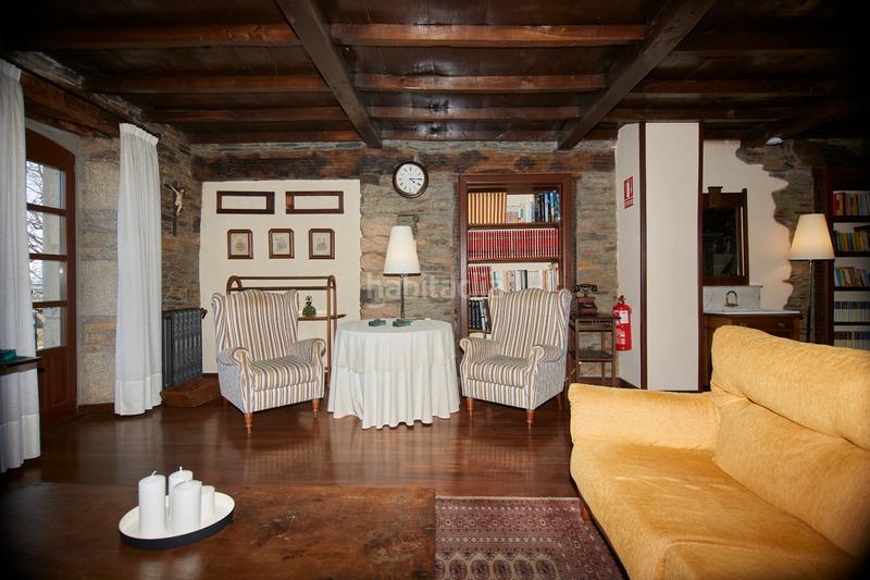 Foto 95d615e6-5206-44e9-b5c6-d6e02b9898b4. Bauernhof mit kamin parking in Castroverde