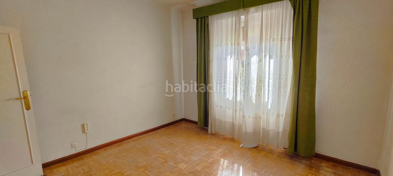 Foto 5f306823-d1c9-4e61-934d-87759c5a57cf. Appartamento in calle de fortunata y jacinta 31 in Madrid