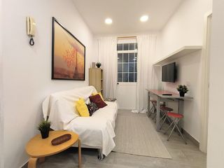Miete Etagenwohnung  Calle de hermosilla