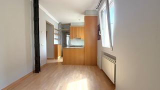 Miete Appartement  Narvaez. Se alquila apartamento de dos dormitorios en calle narváez semie