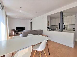 Flat in Calle de Manuel Fernández y González